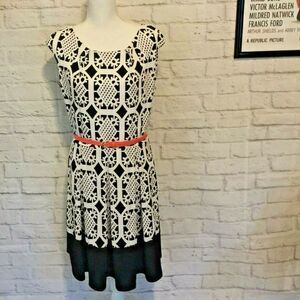Tiana B. Knee Length B&W Geometric Print Belted Swing Dress 12
